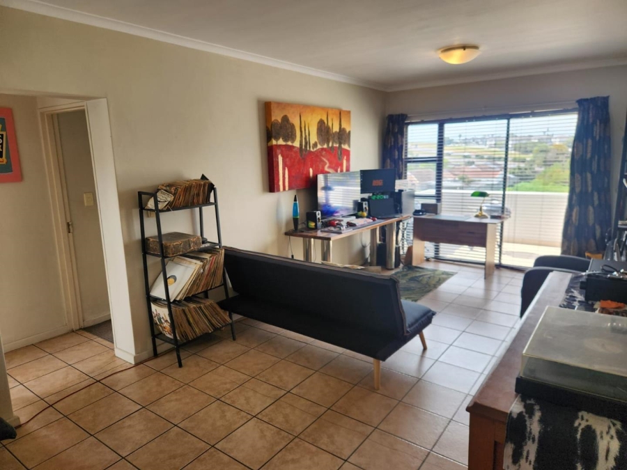 2 Bedroom Property for Sale in Brackenfell Central Western Cape
